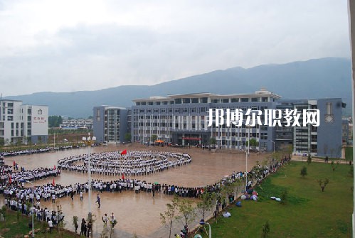 麗江民族中等專業(yè)學(xué)校怎么樣、好不好