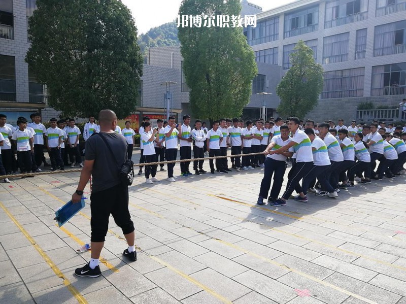 臨滄財貿(mào)學校2021年報名條件、招生要求、招生對象