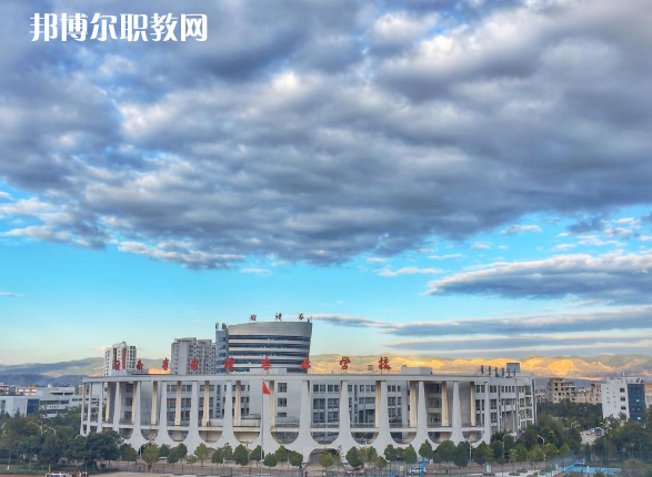 云南曲靖農(nóng)業(yè)學(xué)校2021年報(bào)名條件、招生要求、招生對(duì)象