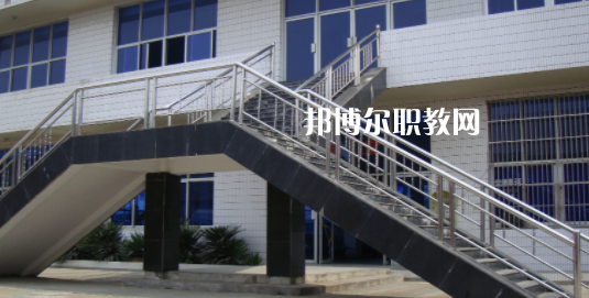 安徽省霍邱師范學(xué)校2021年學(xué)費(fèi)、收費(fèi)多少