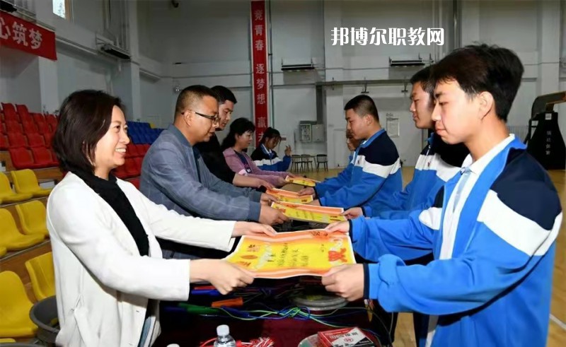 天水麥積區(qū)職業(yè)中等專業(yè)學(xué)校2022年學(xué)費(fèi)、收費(fèi)多少