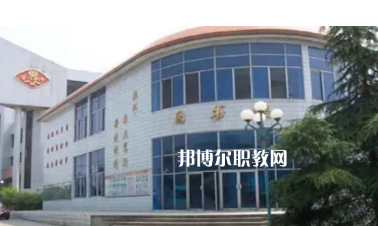 陽(yáng)旅游職業(yè)學(xué)校2022年報(bào)名條件、招生要求、招生對(duì)象