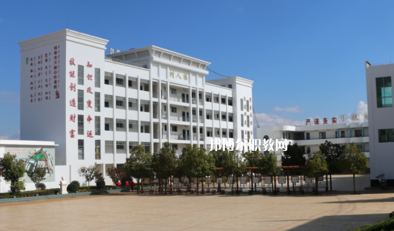 鹽源縣職業(yè)中學(xué)怎么樣、好不好