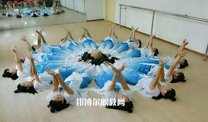 涿鹿縣職業(yè)技術(shù)教育中心2022年報(bào)名條件、招生要求、招生對(duì)象