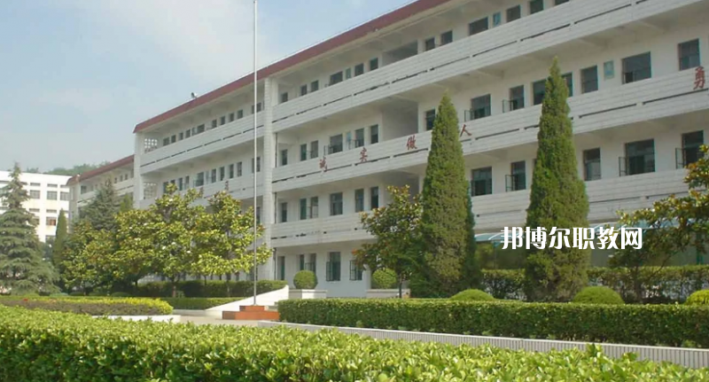 昆明財(cái)經(jīng)商貿(mào)學(xué)校2022年報(bào)名條件、招生要求、招生對(duì)象