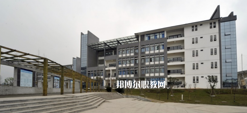 文山文武職業(yè)學(xué)校2022年學(xué)費、收費多少