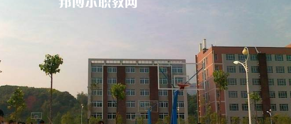 平昌縣成人中等專業(yè)學(xué)校2022年報(bào)名條件、招生要求、招生對(duì)象