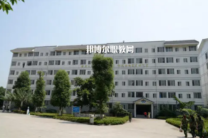 樂(lè)山旅游學(xué)校2022年報(bào)名條件、招生要求、招生對(duì)象