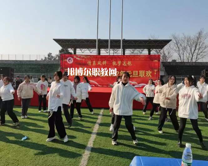 鳳陽科技學校2022年報名條件、招生要求、招生對象