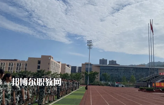 曲靖麒麟職業(yè)技術(shù)學(xué)校2022年報(bào)名條件、招生要求、招生對(duì)象