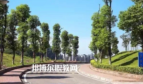 楚雄機(jī)械電子職業(yè)技術(shù)學(xué)校2022年報(bào)名條件、招生要求、招生對象
