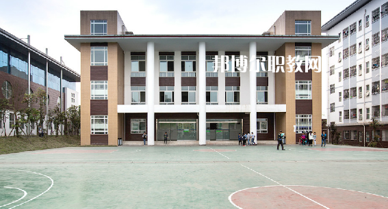 四川屏山職業(yè)技術學校2022年報名條件、招生要求、招生對象