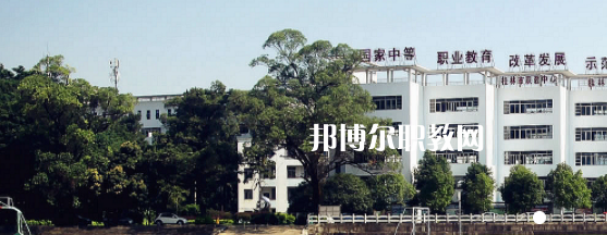 桂林市旅游職業(yè)中等專業(yè)學校2022年報名條件、招生要求、招生對象