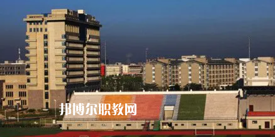 安徽高職?？圃盒Ｅ琶?6強