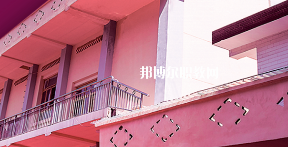 芙蓉礦務(wù)局技工學(xué)校地址在哪里，哪個地區(qū)，哪個城市?