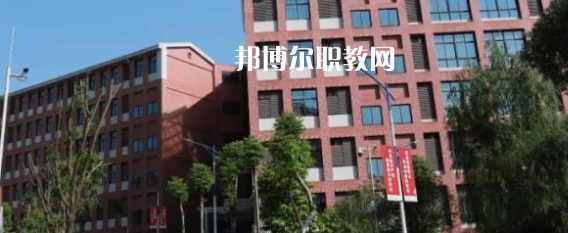 重慶藝術學校地址在哪里，哪個地區(qū)，哪個城市?
