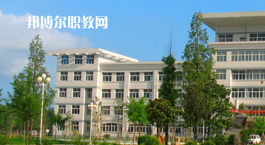 徐州經(jīng)濟(jì)技術(shù)開發(fā)區(qū)工業(yè)學(xué)校地址在哪里，哪個(gè)地區(qū)，哪個(gè)城市?