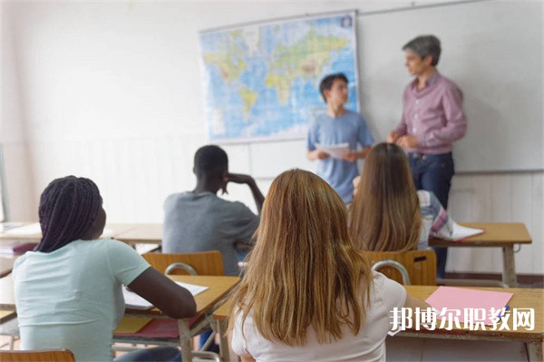 成都青華職業(yè)學校有哪些招生專業(yè)（2023年）