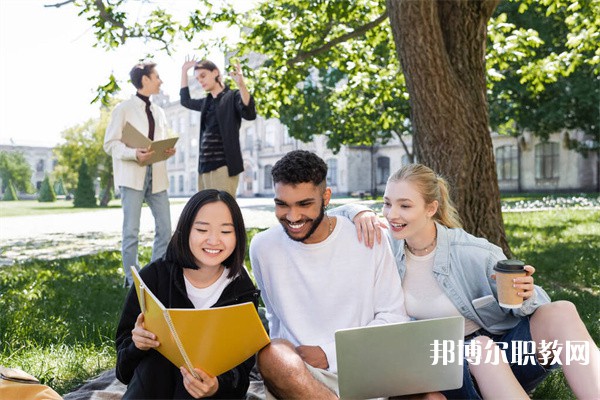 鹽亭縣八角職業(yè)高級中學(xué)有哪些招生專業(yè)（2023年）