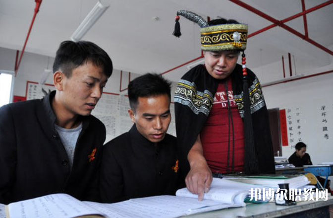 2023貴州省畢節(jié)彝文雙語職業(yè)學(xué)校招生計劃 招生人數(shù)是多少(附要求、條件、對象)
