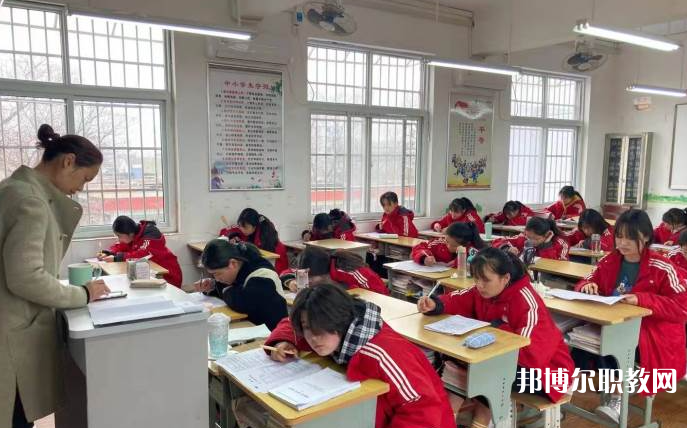 2023開封市第一職業(yè)中等專業(yè)學校招生計劃 招生人數(shù)是多少(附要求、條件、對象)