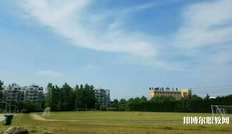 盧氏工業(yè)中等專業(yè)學(xué)校怎么樣、好不好
